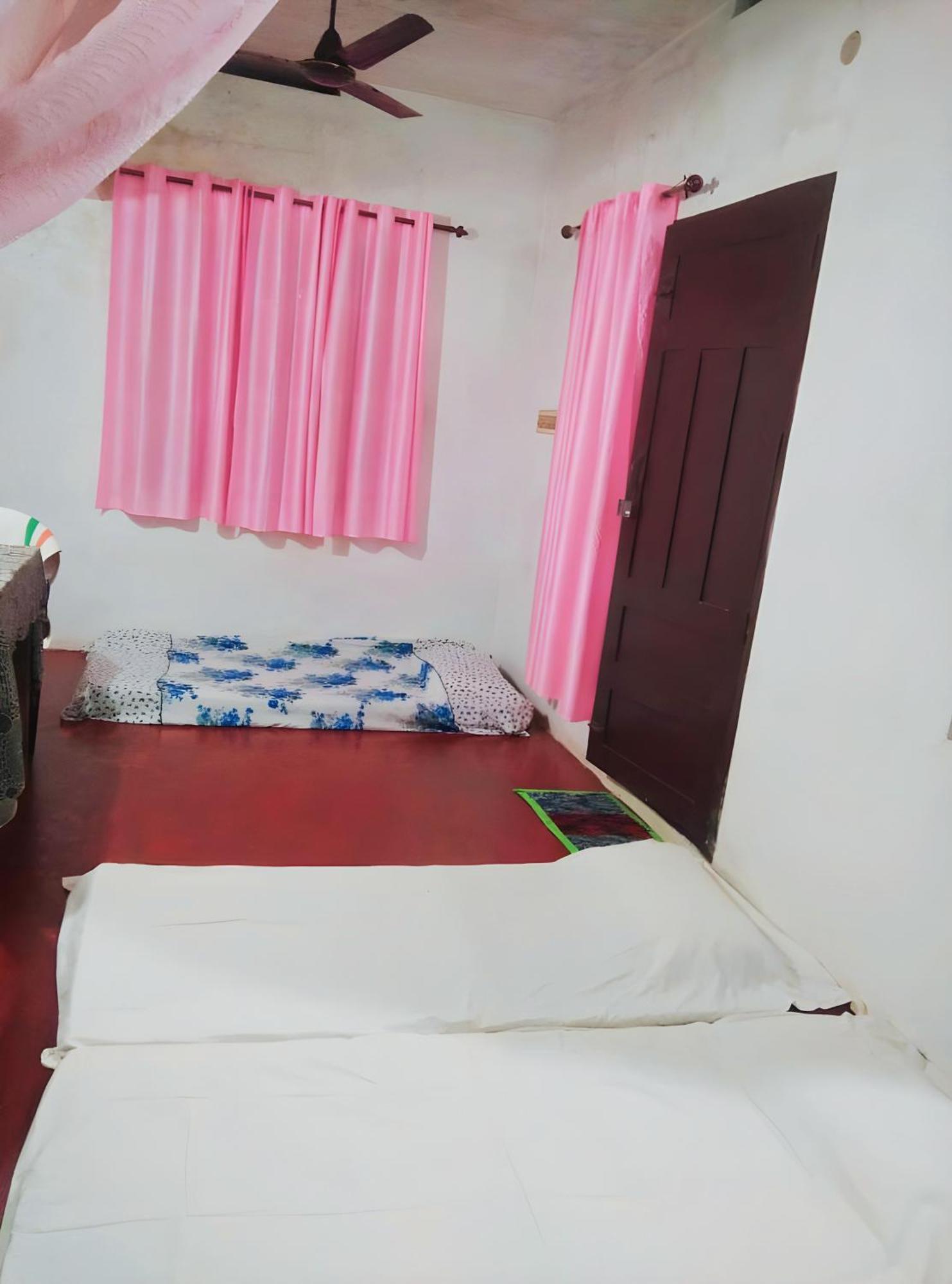 Thachattu Homestay Vaikom Eksteriør billede